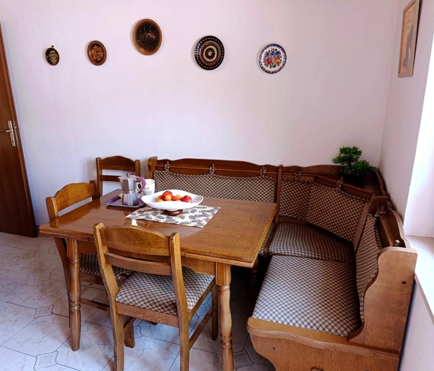Pleasant With Seaview Apartmán *