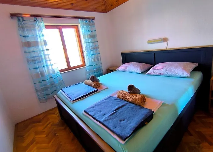 Pleasant Apartment With Seaview